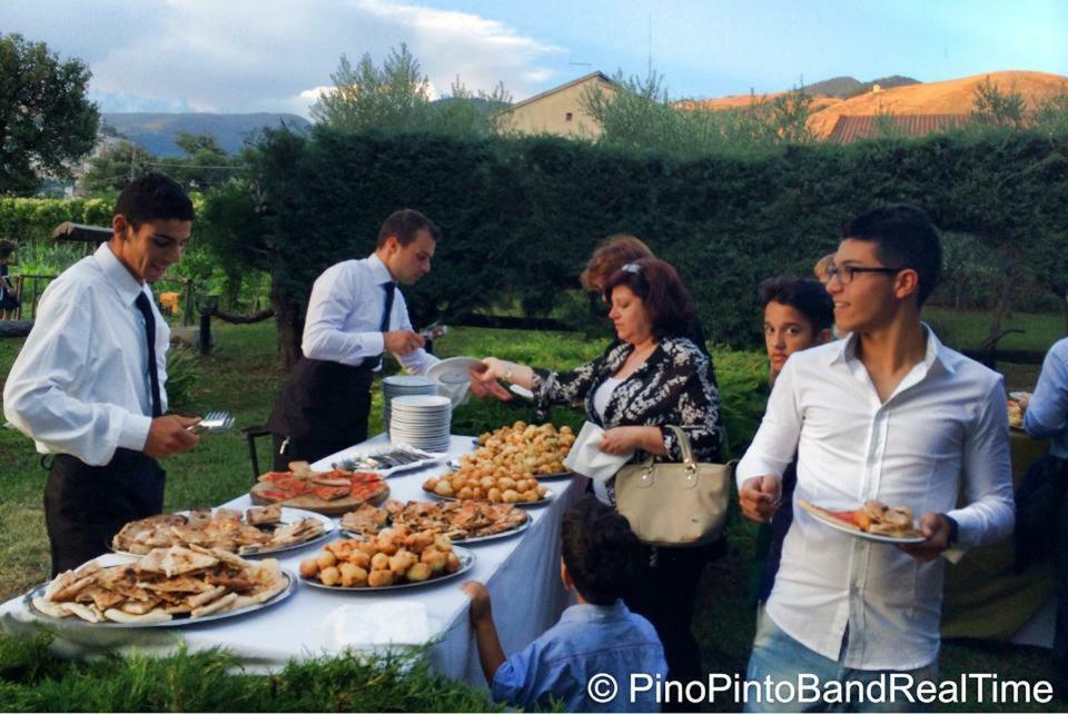 Agriturismo Tre Santi Villa Padula Kültér fotó