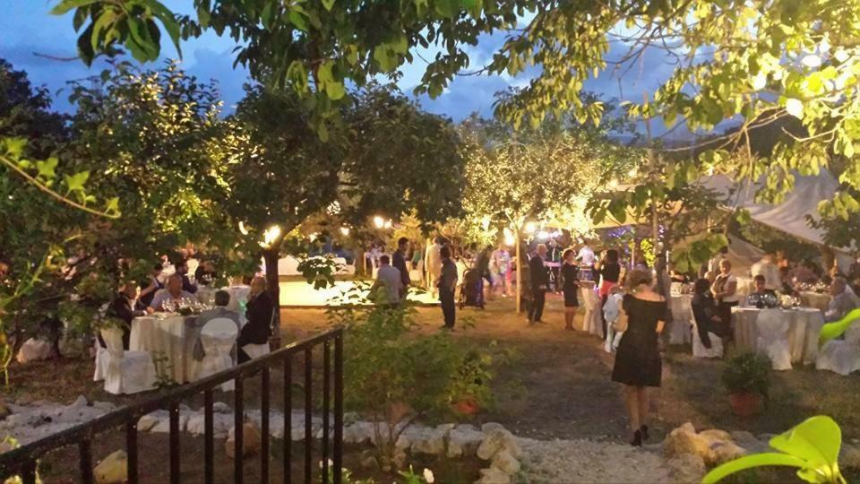 Agriturismo Tre Santi Villa Padula Kültér fotó