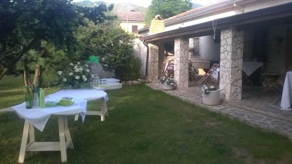 Agriturismo Tre Santi Villa Padula Kültér fotó